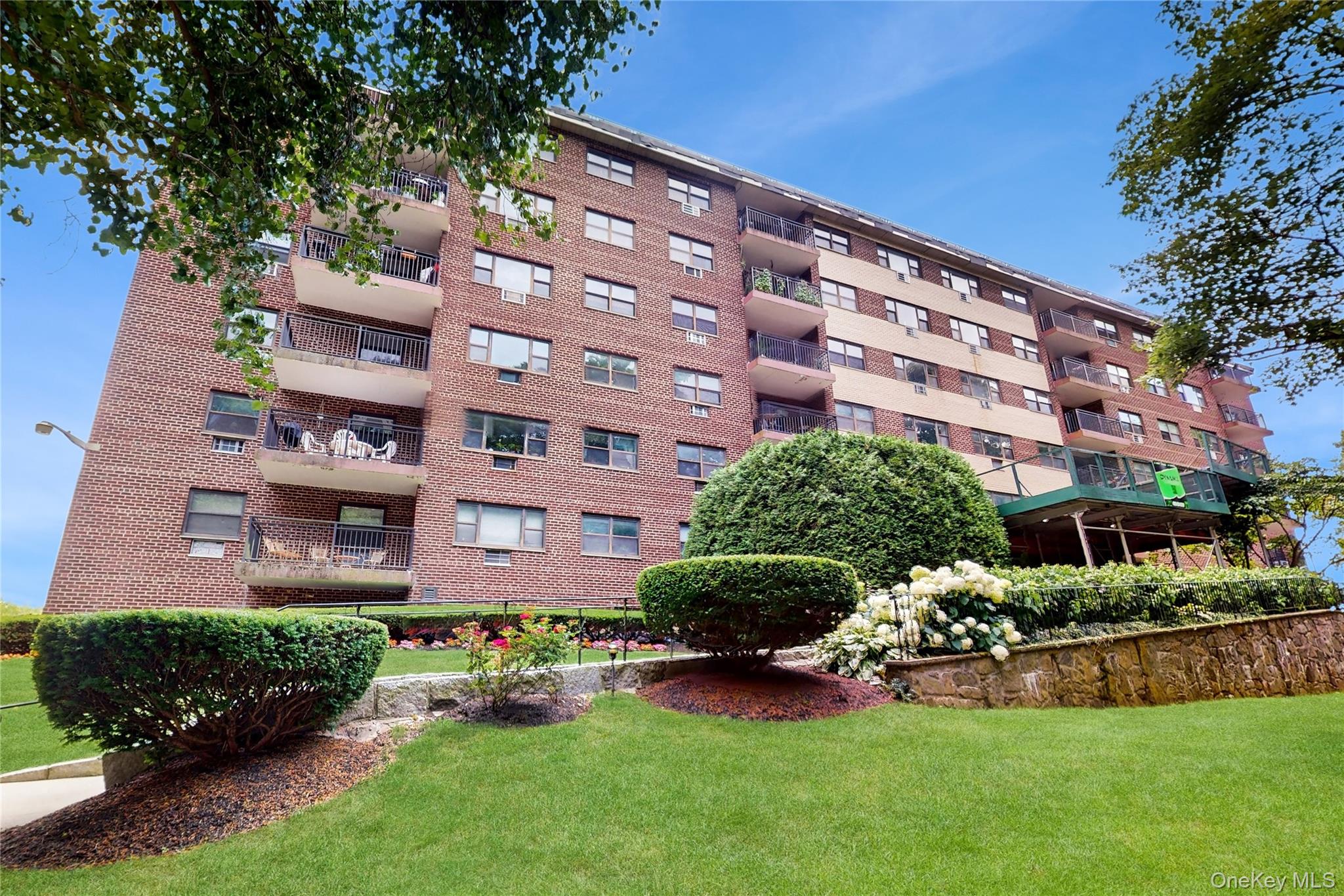 100 Diplomat Drive # 7A, Mount Kisco, NY 10549