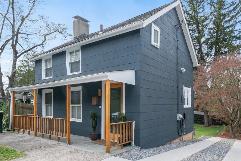 32 S Eckar Street, Irvington, NY 10533