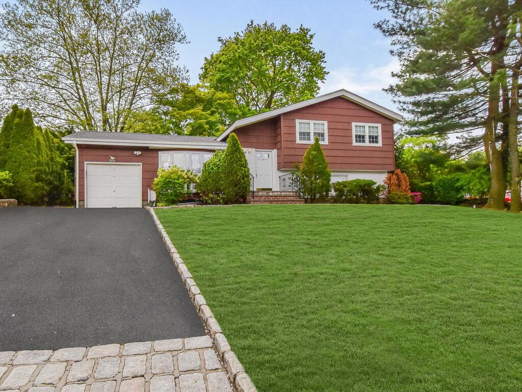 260 E Grassy Sprain Road, Yonkers, NY 10710