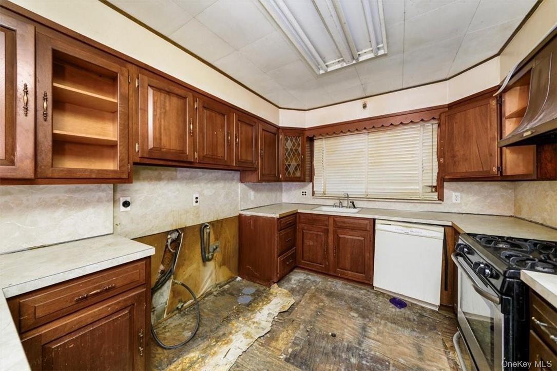 150 Park Hill Avenue, Yonkers, NY 10701