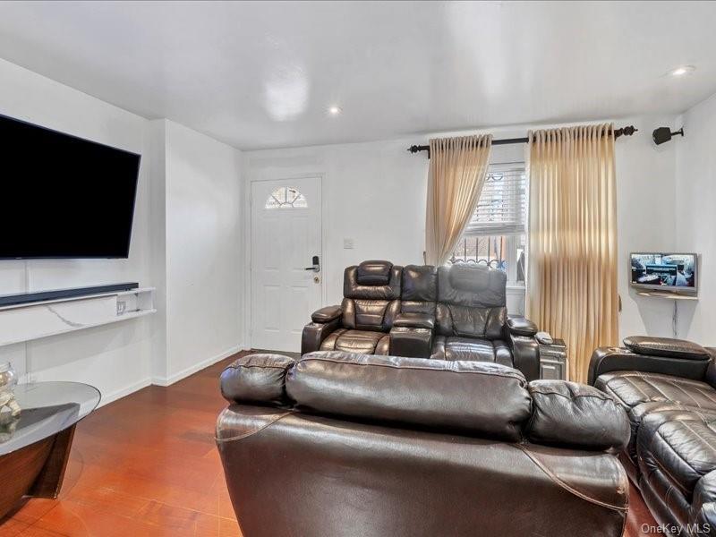 1207 Findlay Avenue, Bronx, NY 10456