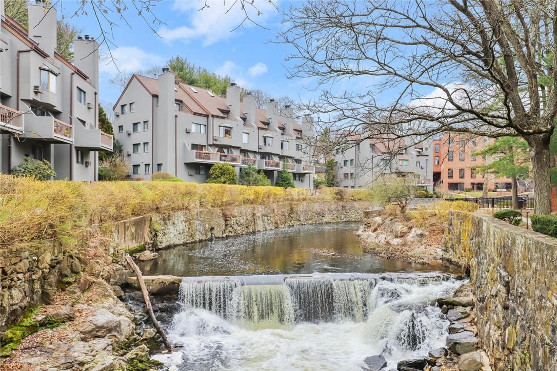 12 Glenville Street # 102, Greenwich, CT 06831