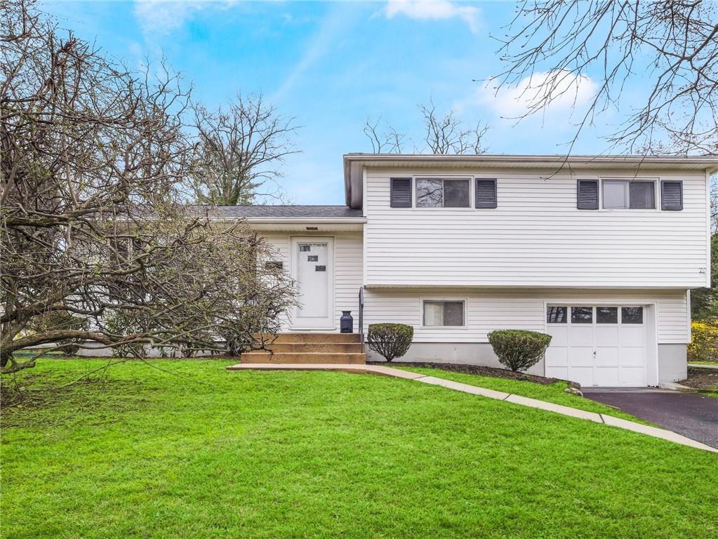 17 Poplar Street, Nanuet, NY 10954