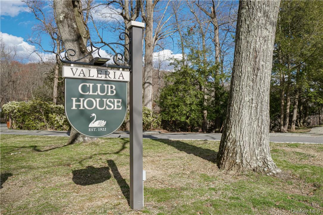 20 Deforest Drive, Cortlandt Manor, NY 10567