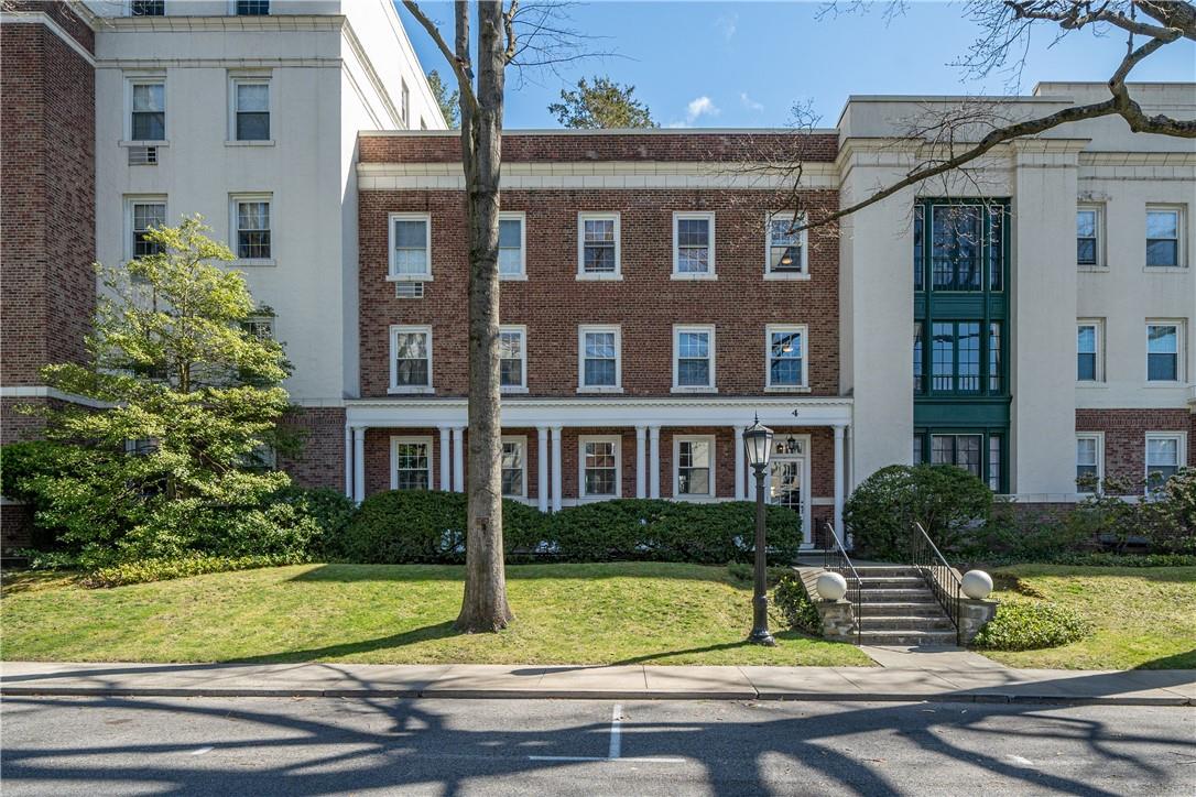 4 Brooklands # 1-I, Bronxville, NY 10708