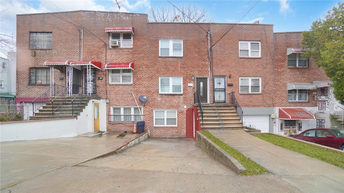 1013 E 229th Street, Bronx, NY 10466