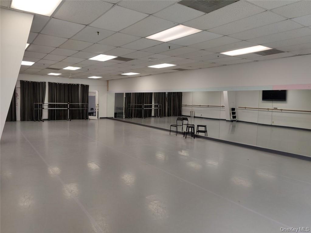 7578 N Broadway, Red Hook, NY 12571