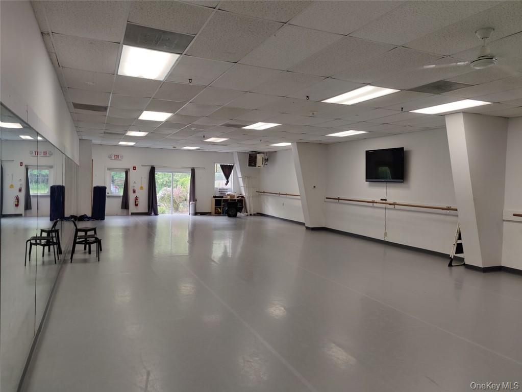 7578 N Broadway, Red Hook, NY 12571