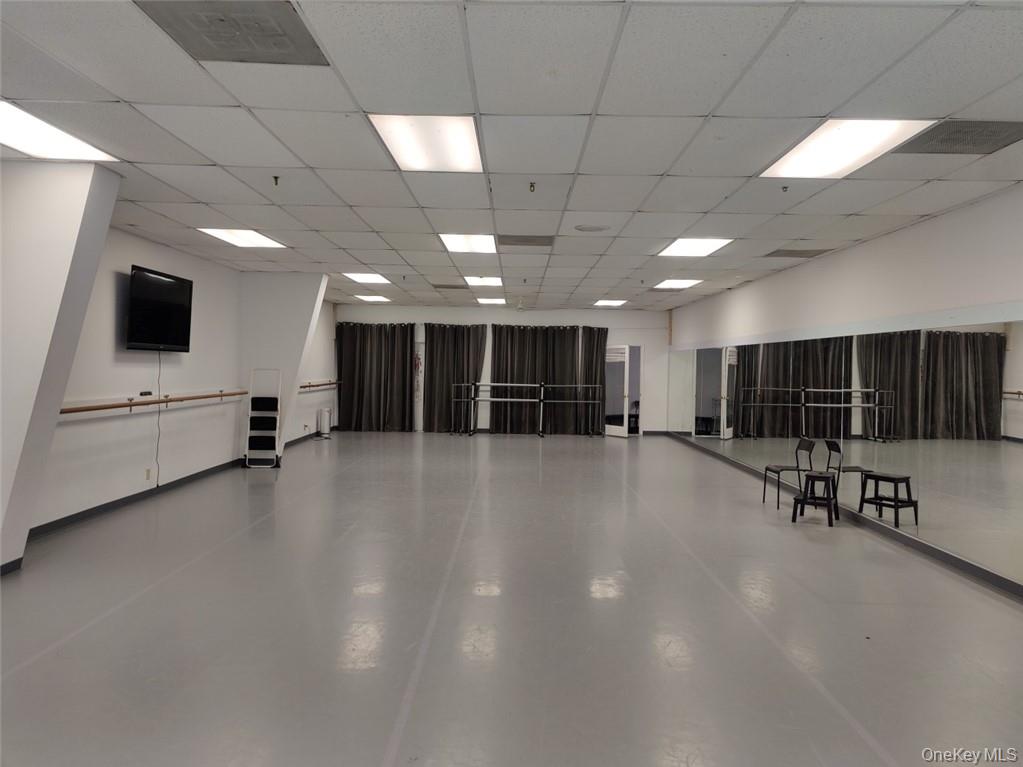 7578 N Broadway, Red Hook, NY 12571