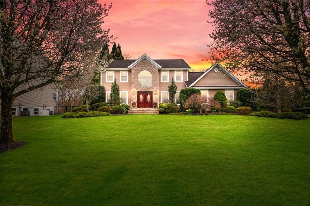 32 Cragmere Oval, New City, NY 10956