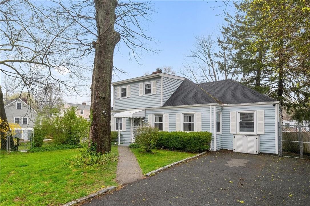 60 County Center Road, White Plains, NY 10607