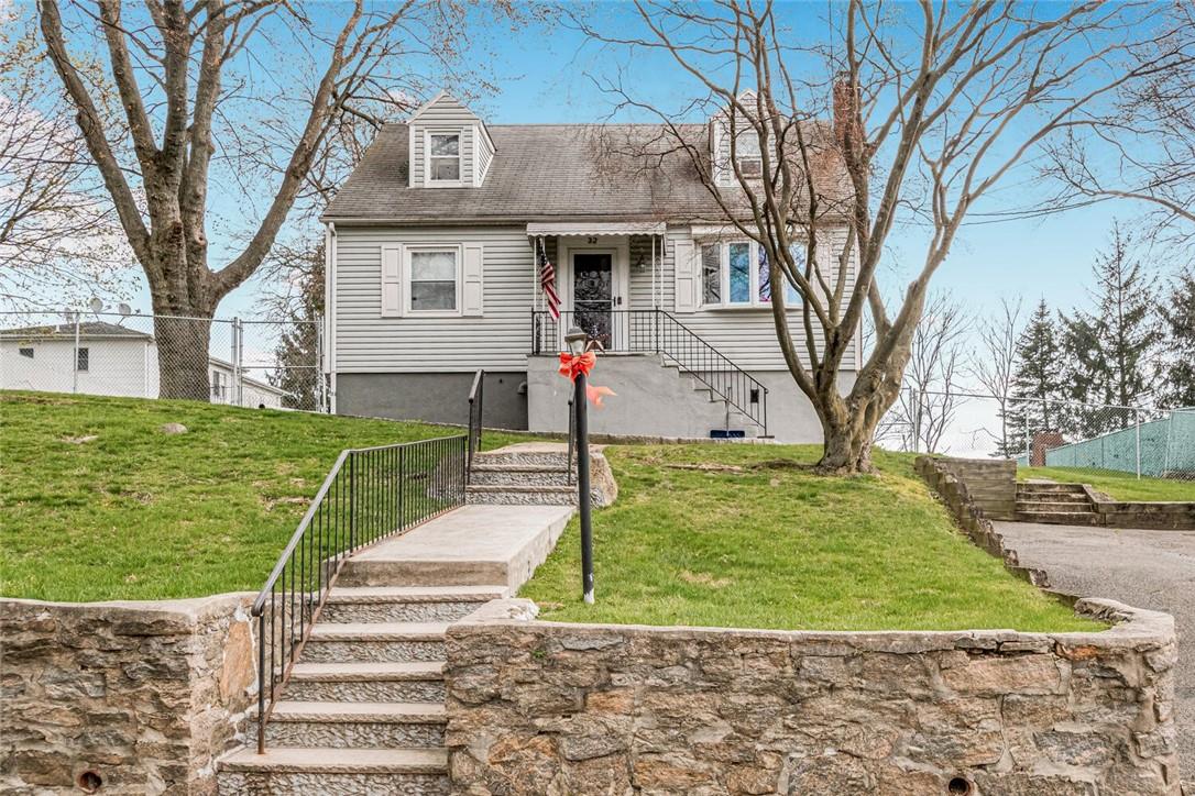 32 Gavin Street, Yonkers, NY 10701