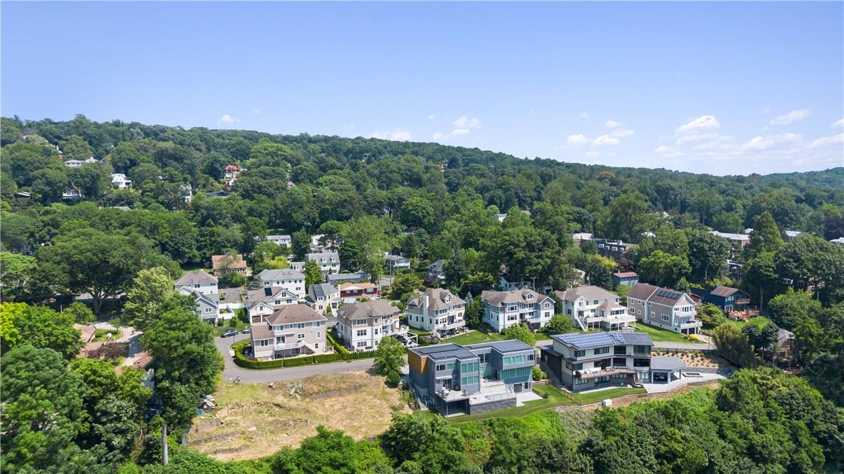 11 Fairlawn Avenue, Dobbs Ferry, NY 10522