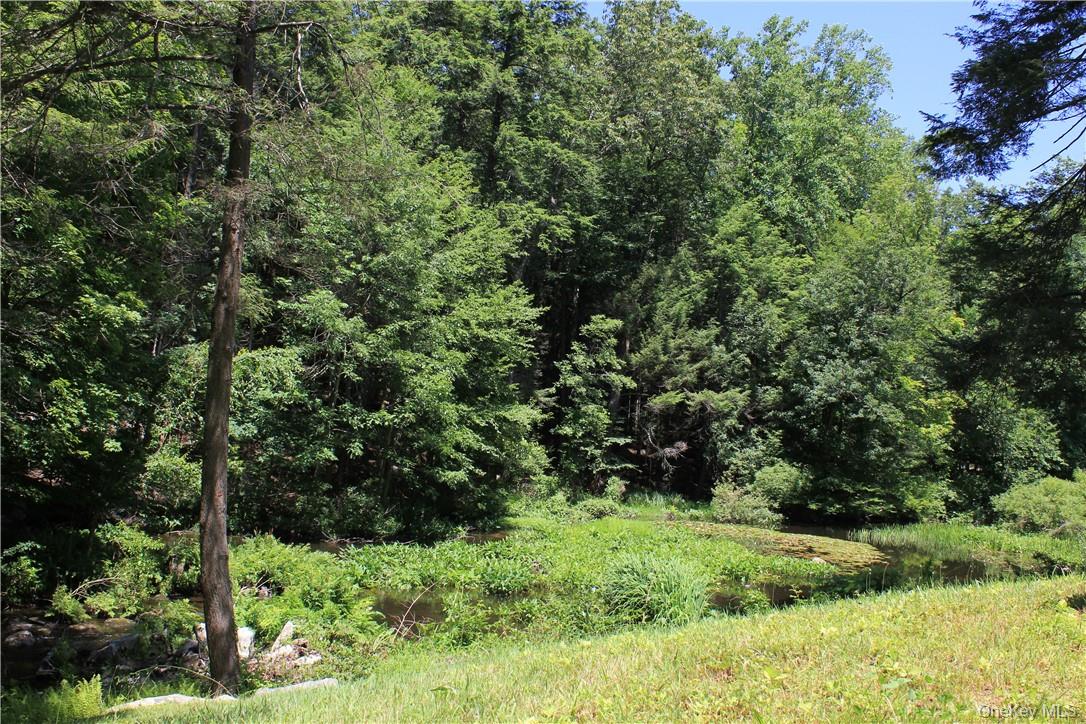 Rolling Meadow Lane, Pound Ridge, NY 10576