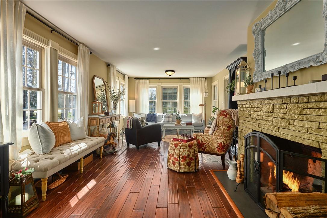 49 Maple Avenue, Warwick, NY 10990