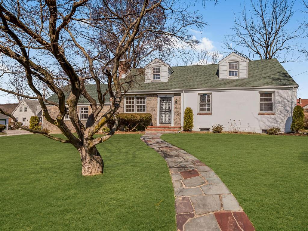 110 South Road, White Plains, NY 10603