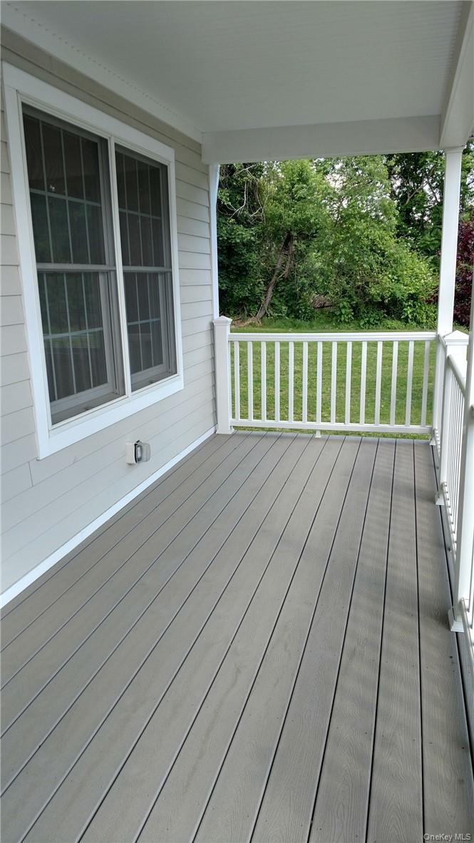 33 Firehouse Lane, Red Hook, NY 12571