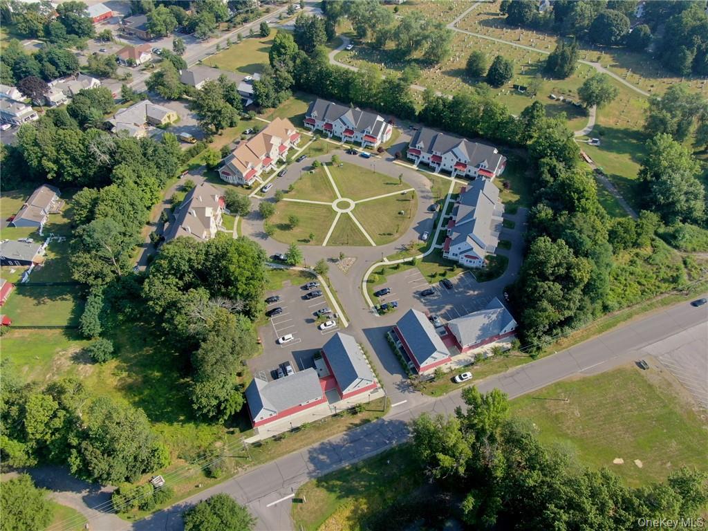 33 Firehouse Lane, Red Hook, NY 12571