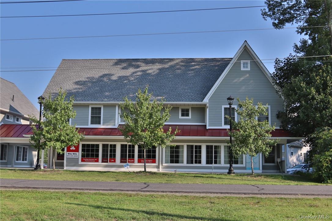 33 Firehouse Lane, Red Hook, NY 12571