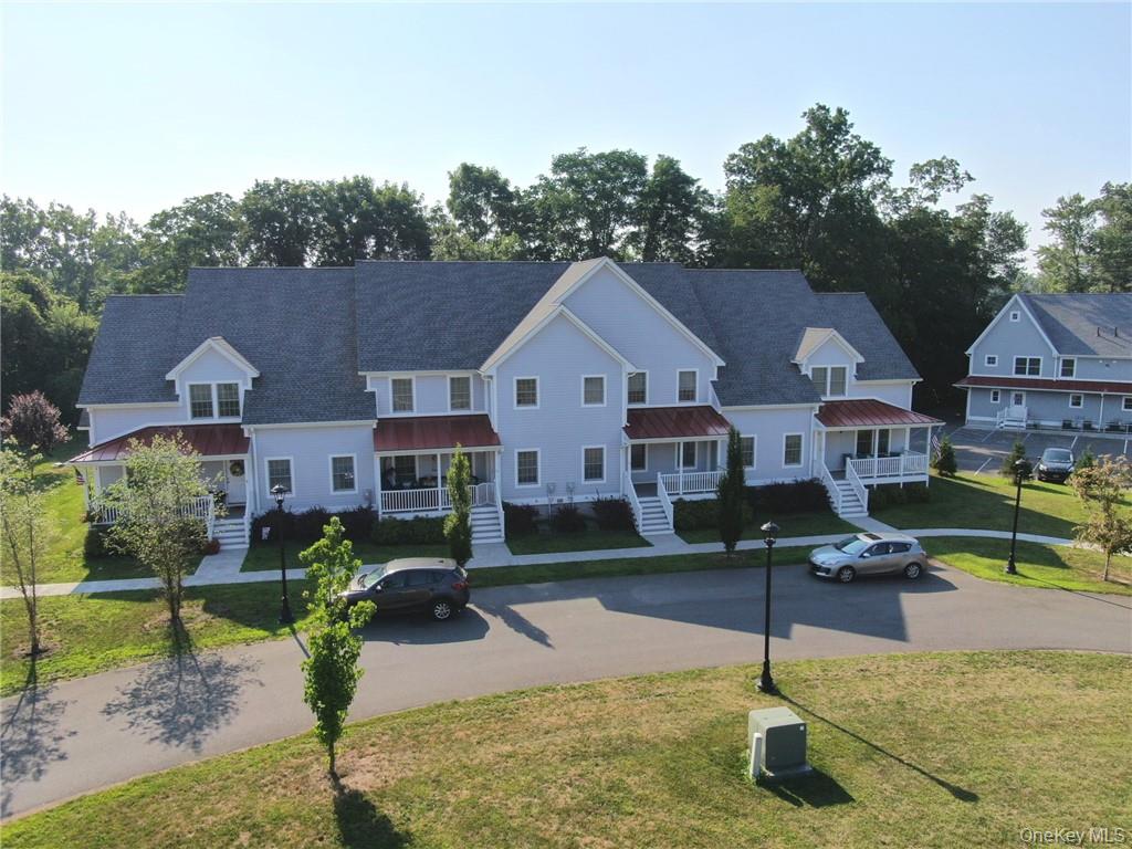 33 Firehouse Lane, Red Hook, NY 12571