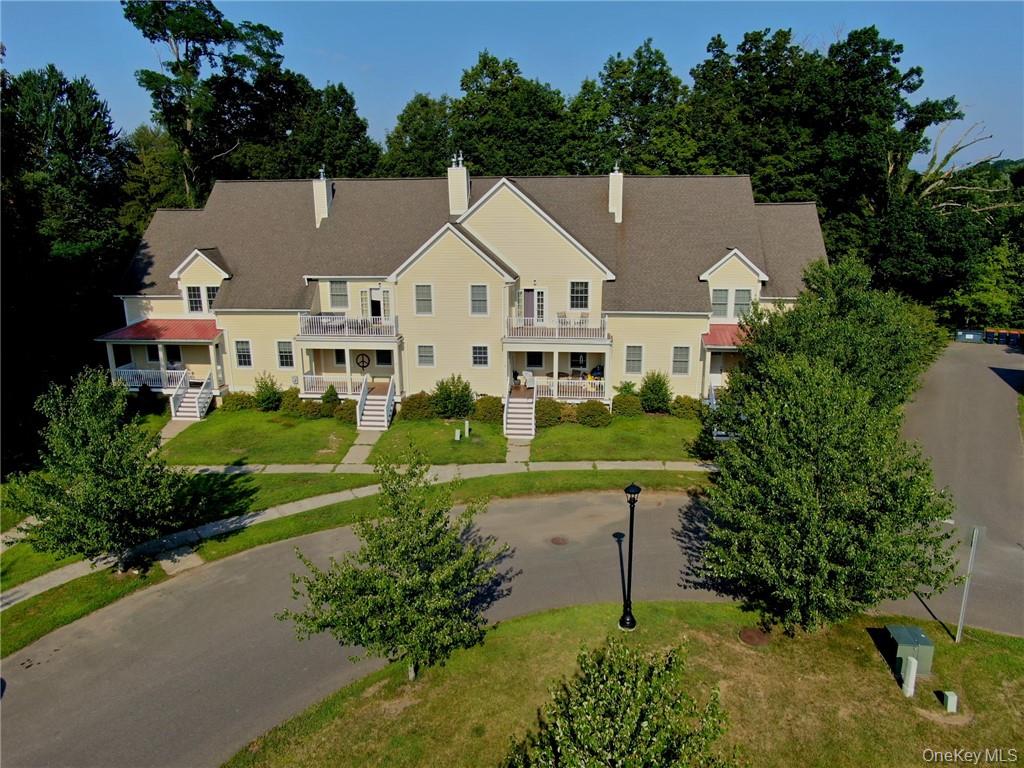 33 Firehouse Lane, Red Hook, NY 12571