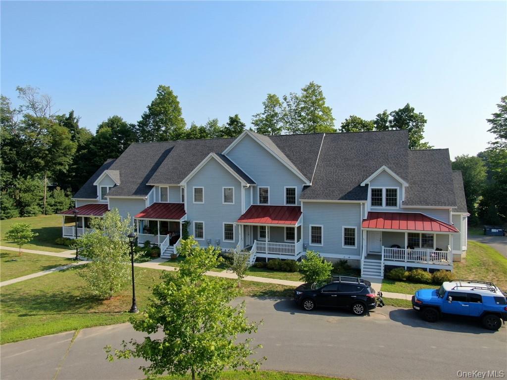 33 Firehouse Lane, Red Hook, NY 12571