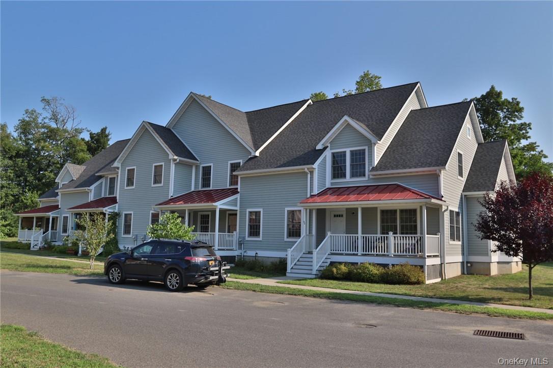 33 Firehouse Lane, Red Hook, NY 12571