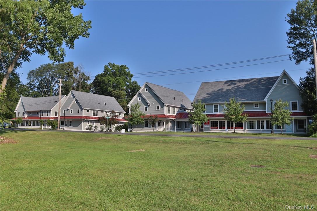 33 Firehouse Lane, Red Hook, NY 12571