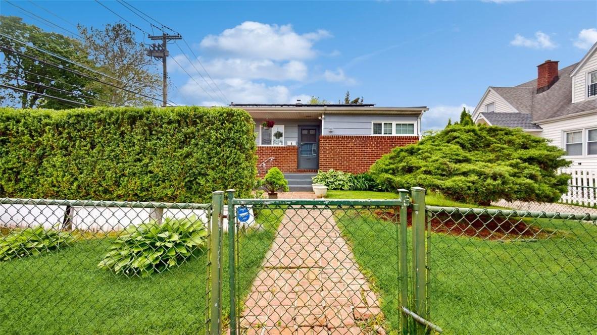 1 Blackford Avenue, Yonkers, NY 10704