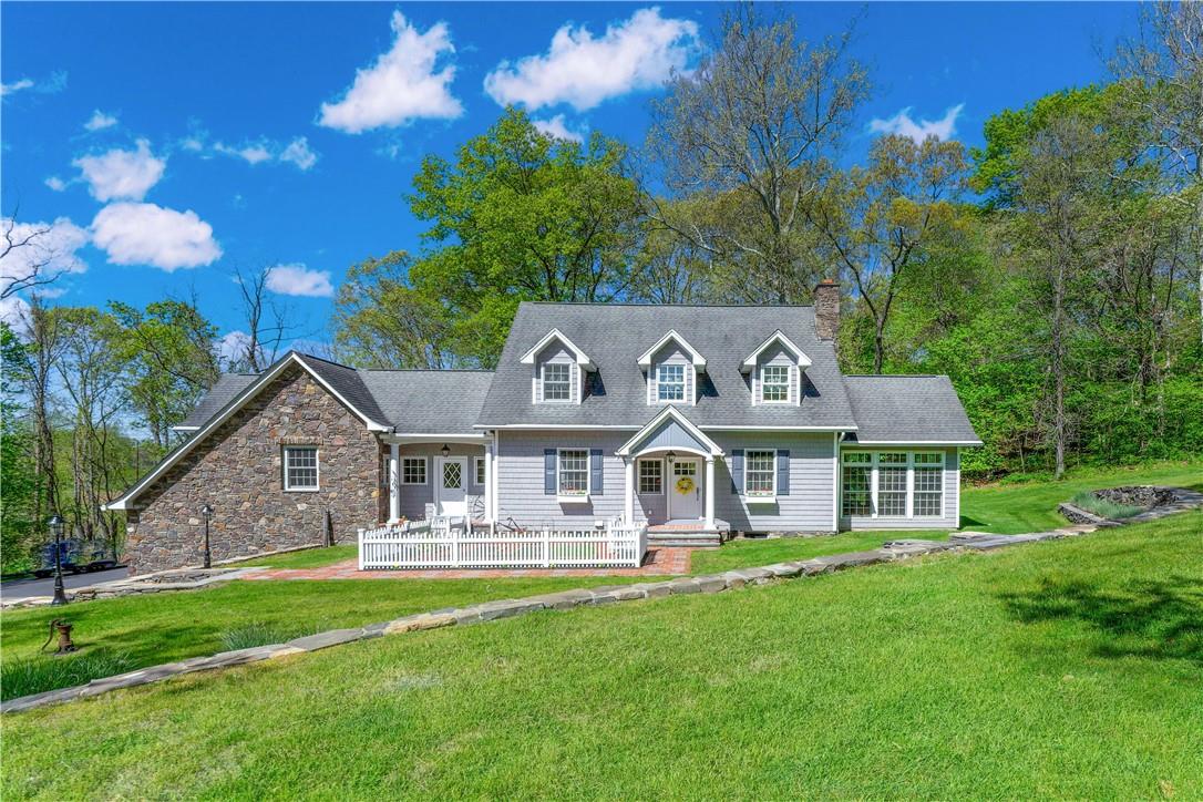 17 Old Post Road, Rhinebeck, NY 12572