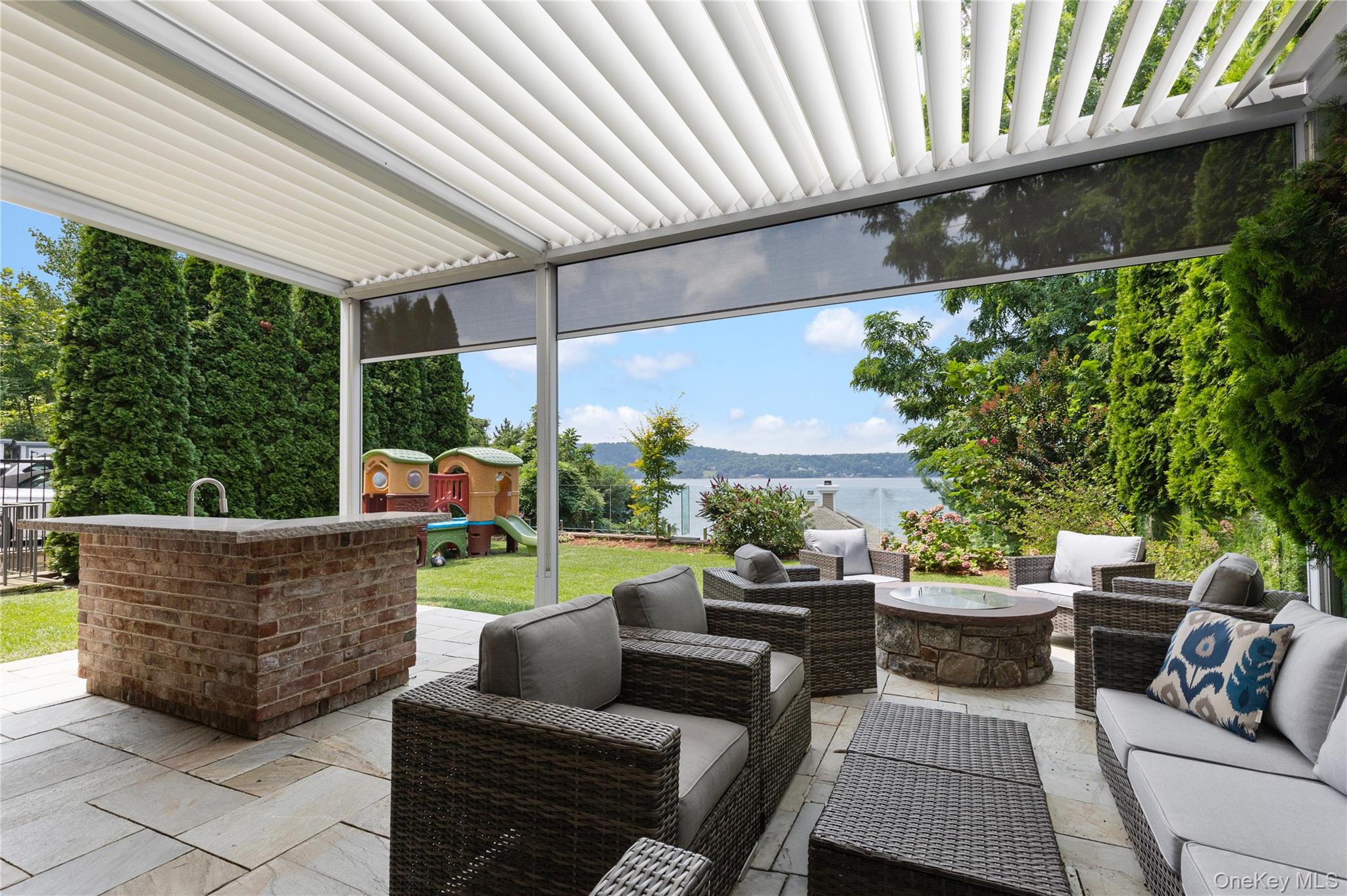 33 Livingston Avenue, Dobbs Ferry, NY 10522