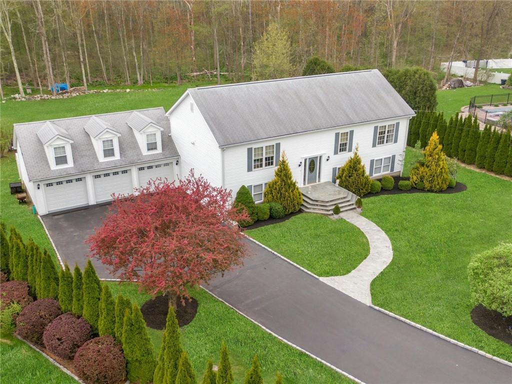 17 Concordia Road, Carmel, NY 10541