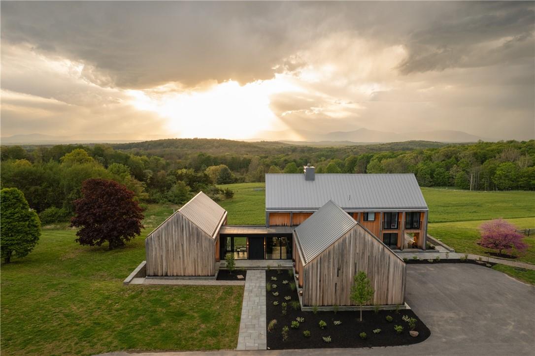 285 Becker Hill Road, Red Hook, NY 12571