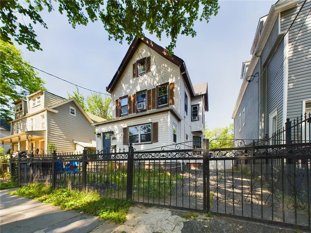 441 S 8th Avenue, Mount Vernon, NY 10550