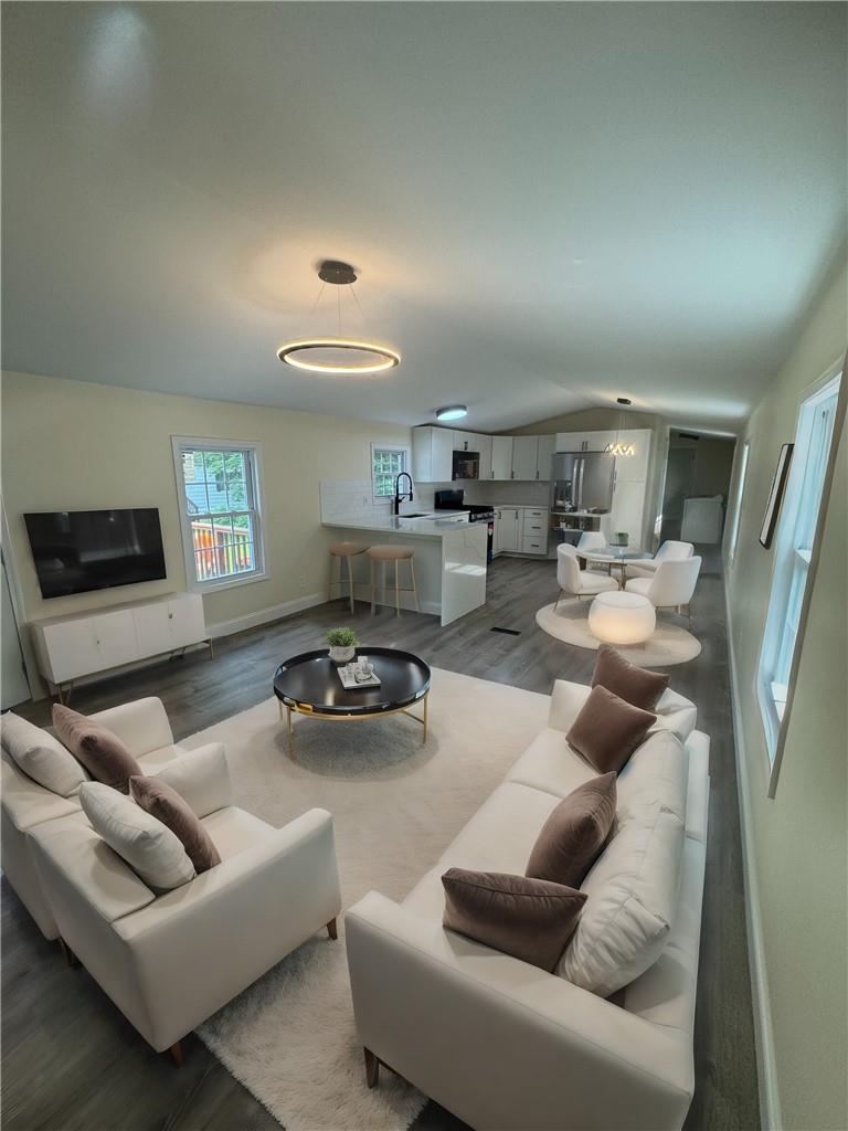 98 INWOOD Avenue # 20, Poughkeepsie, NY 12601