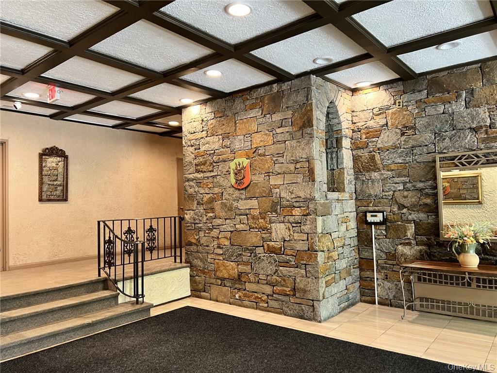 25 Franklin Avenue, White Plains, NY 10601