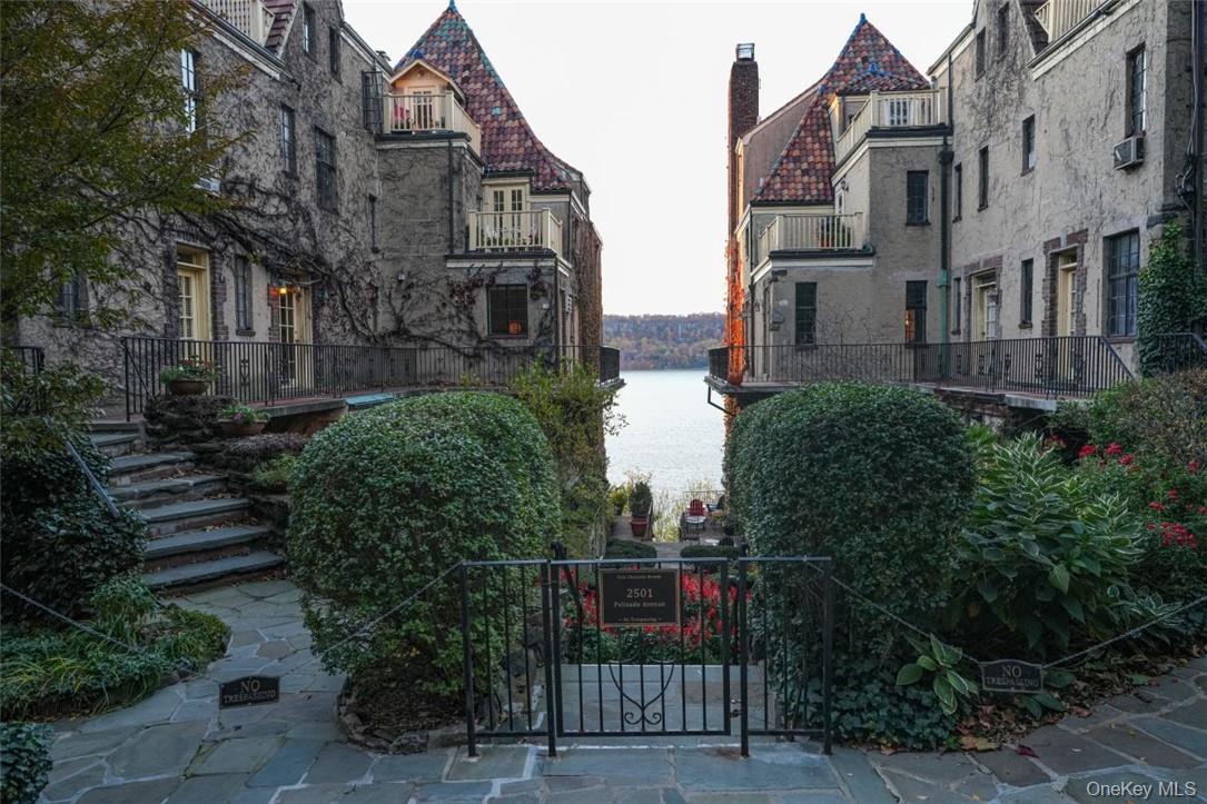 2501 Palisade Avenue # E3, Bronx, NY 10463