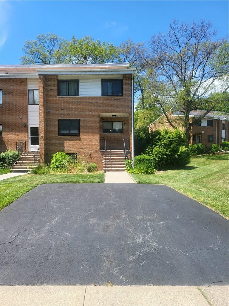 6 Inwood Road, Middletown, NY 10941