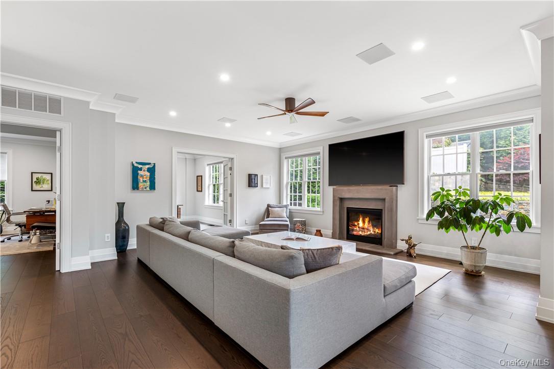 622 W 256th Street, Bronx, NY 10471