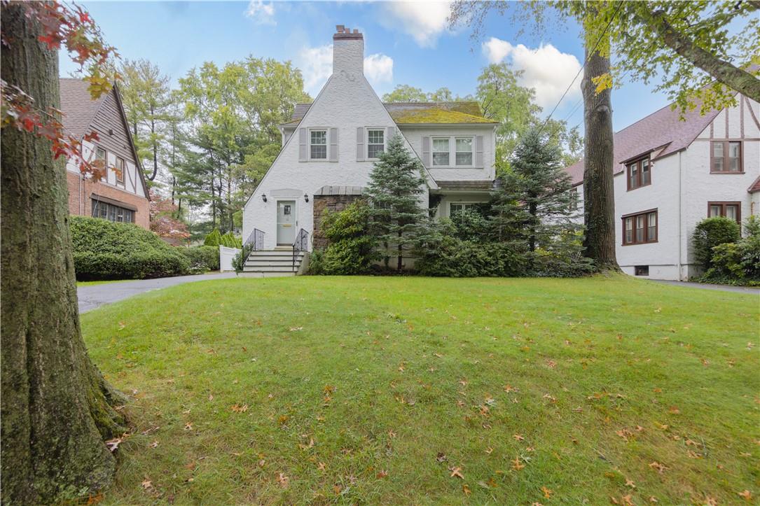 7 Carthage Lane, Scarsdale, NY 10583