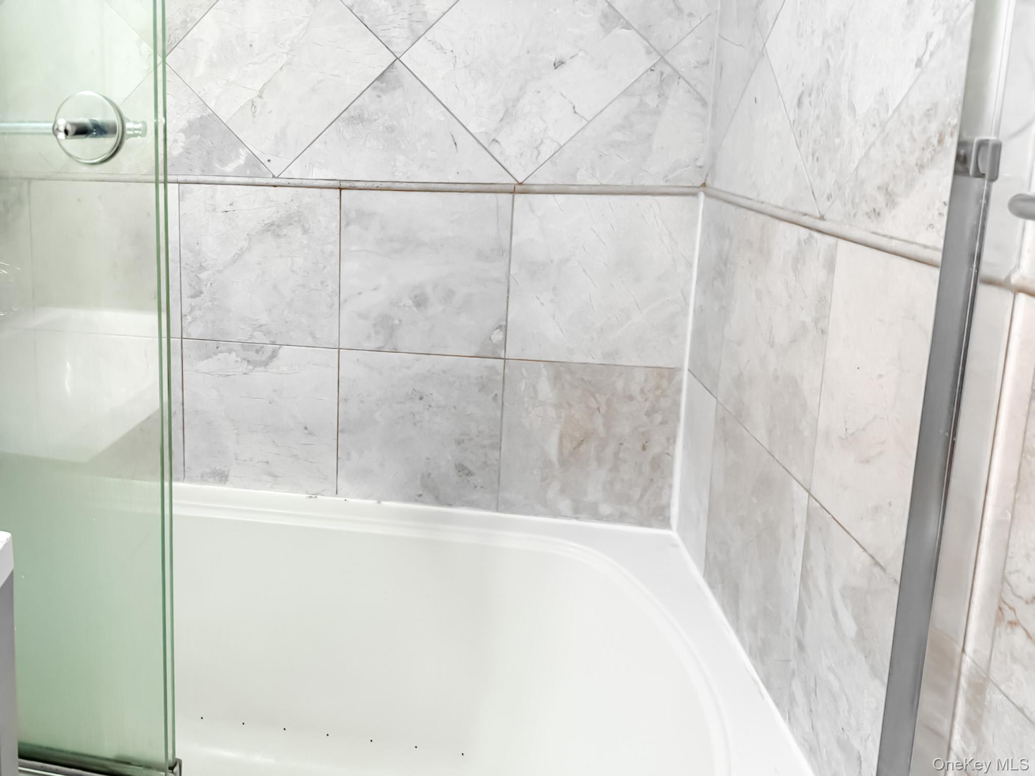 210 E 47th Street # 7D, New York (Manhattan), NY 10017