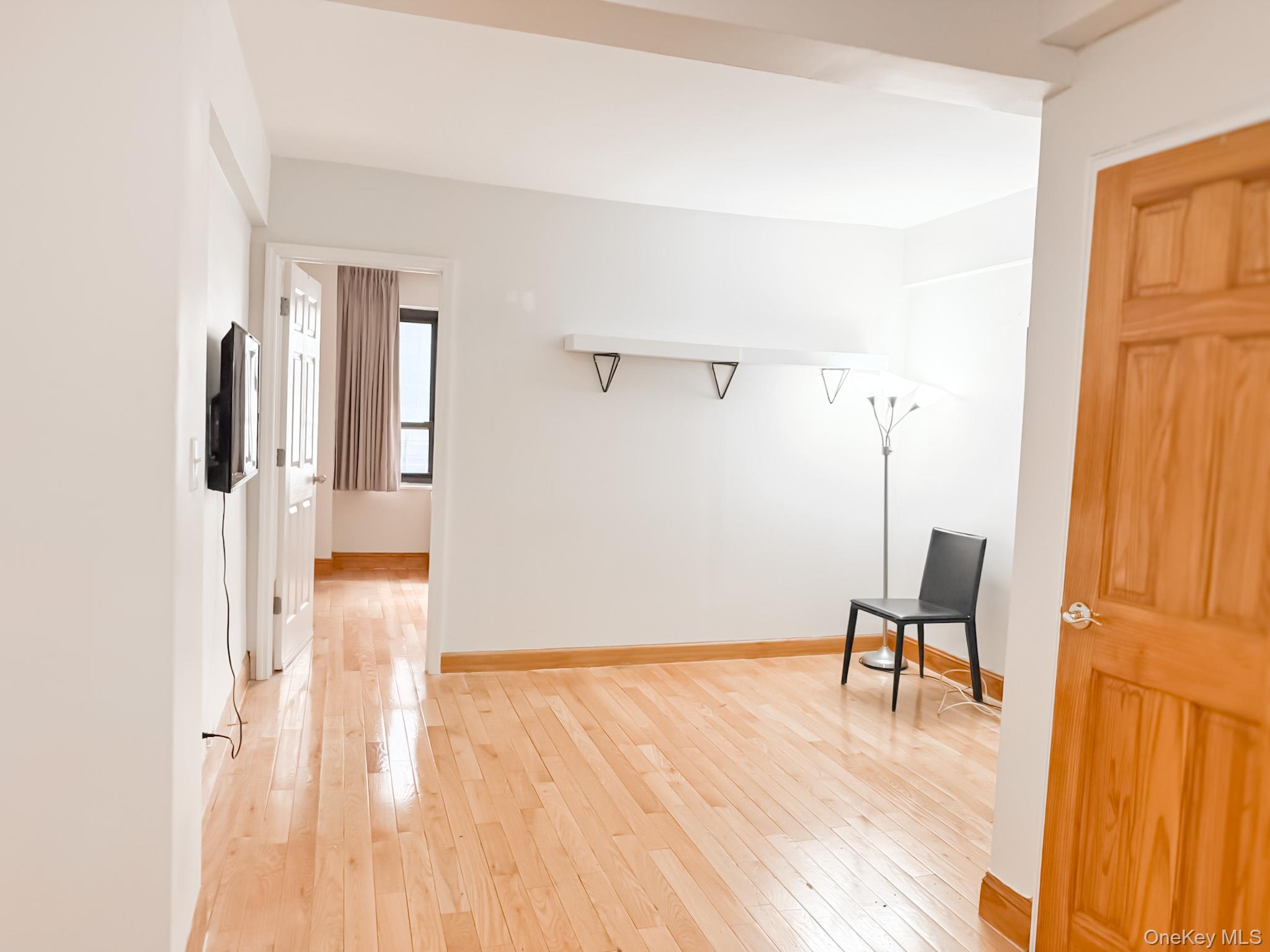 210 E 47th Street # 7D, New York (Manhattan), NY 10017