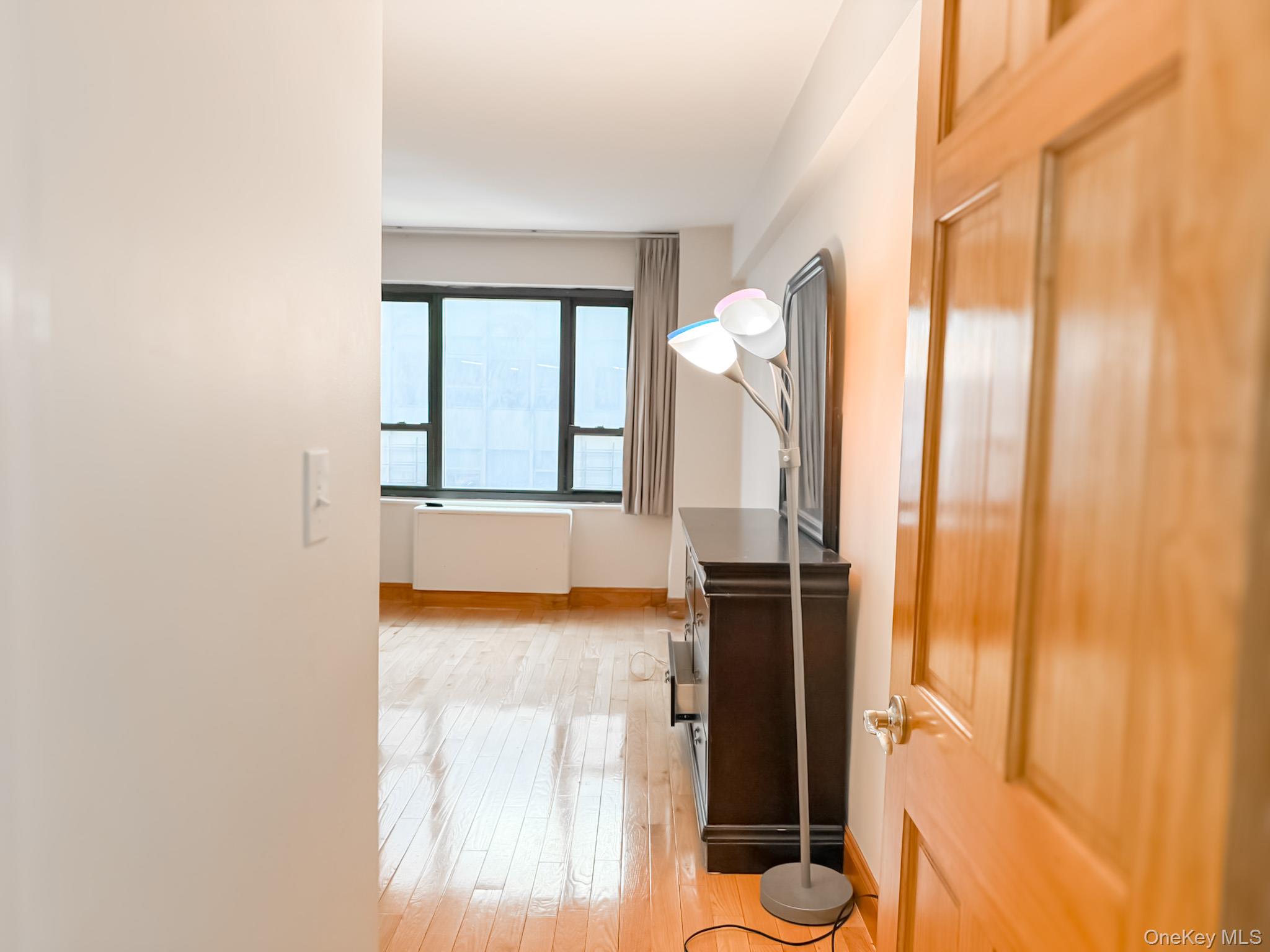 210 E 47th Street # 7D, New York (Manhattan), NY 10017