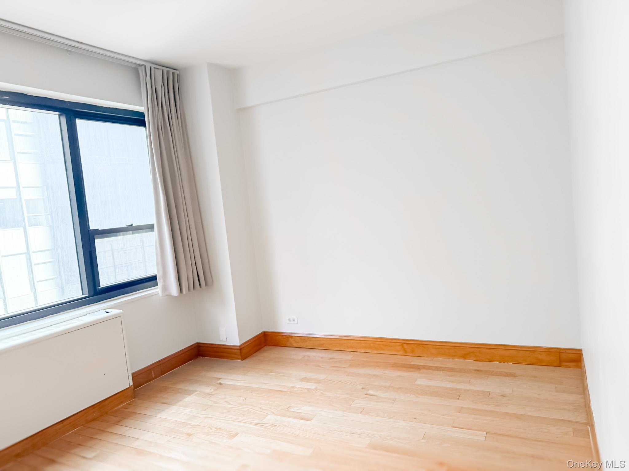 210 E 47th Street # 7D, New York (Manhattan), NY 10017