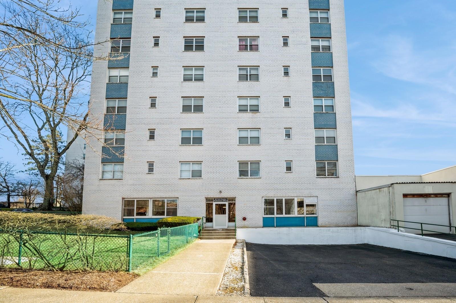 499 N Broadway # 1, White Plains, NY 10603