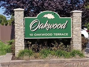 10 Oakwood Terrace # 18, New Windsor, NY 12553