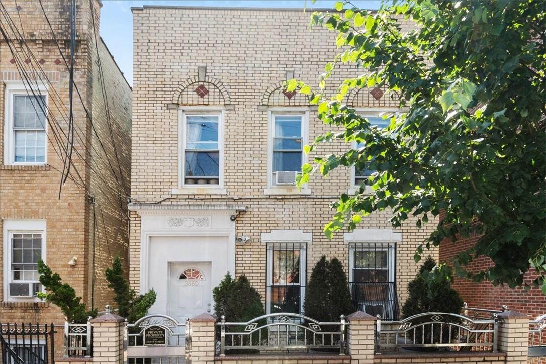 3550 Carlisle Place, Bronx, NY 10467