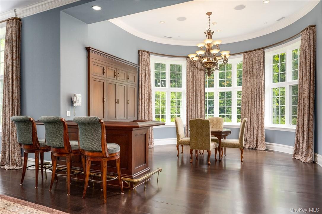 17 Cowdray Park Drive, Armonk, NY 10504