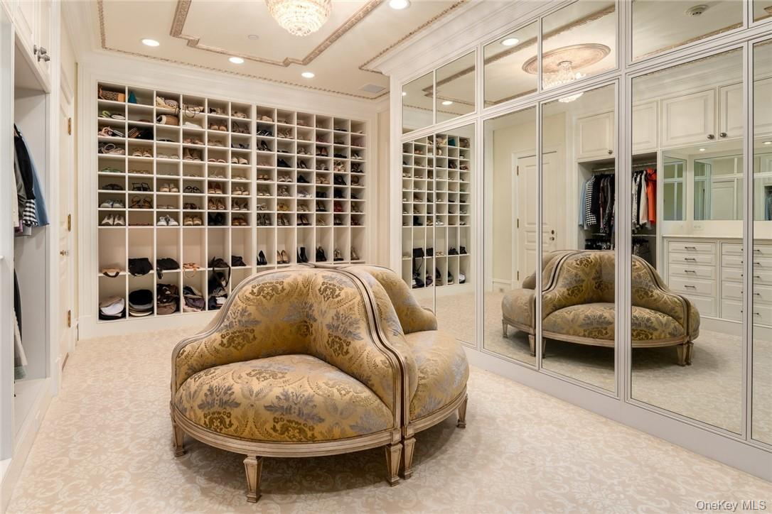 17 Cowdray Park Drive, Armonk, NY 10504