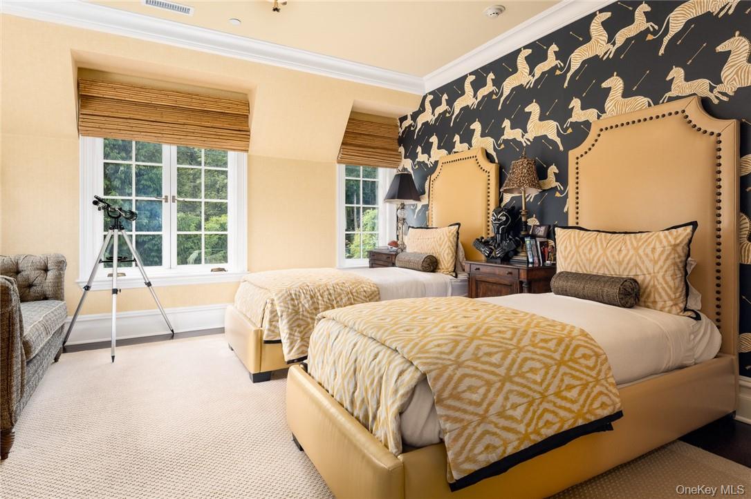 17 Cowdray Park Drive, Armonk, NY 10504